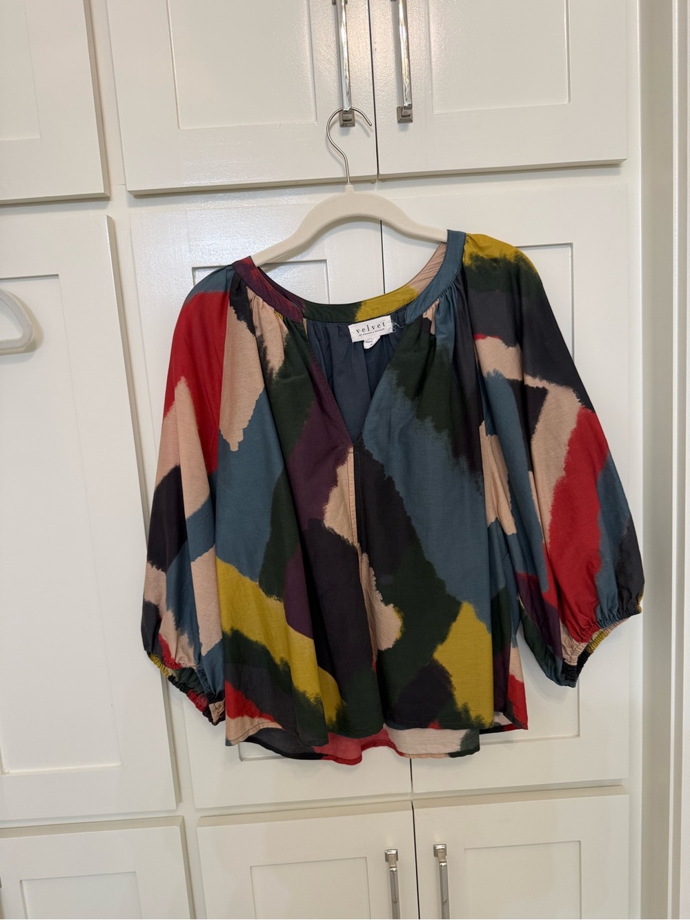 Velvet by Graham & Spencer Multicolor Abstract Print Puff-Sleeve Blouse